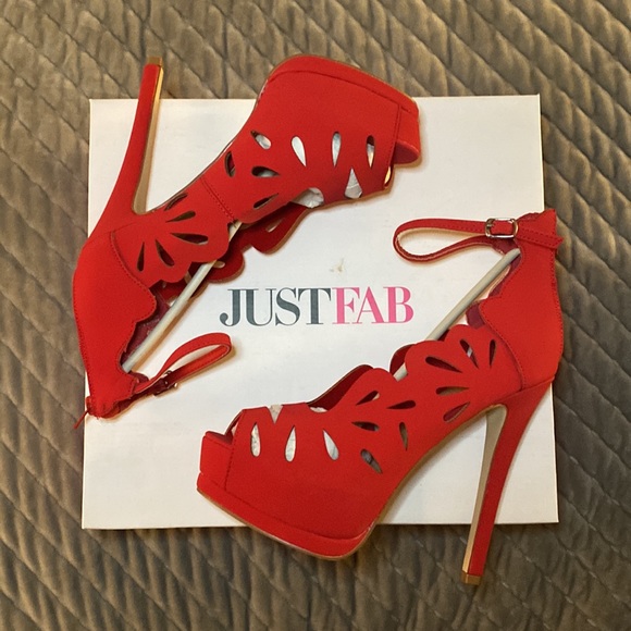 ❤️ JustFab Regina Cut Out Heels - Size 8 ❤️ NWT! 🌟 - Picture 1 of 8